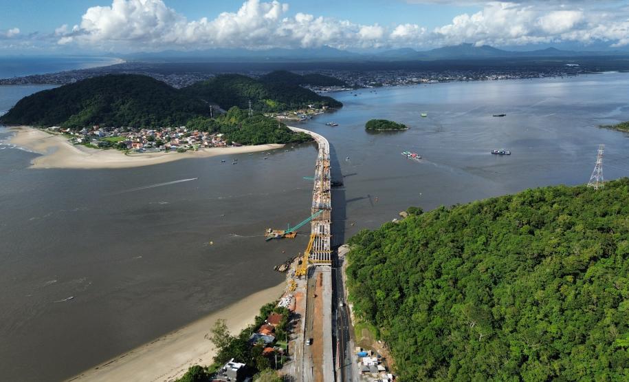 Ponte de Guaratuba chega a 91%