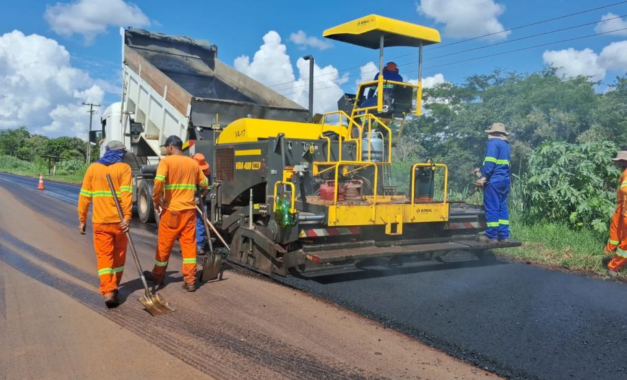 PR-218 serviços de conservação no acesso para Maravilha