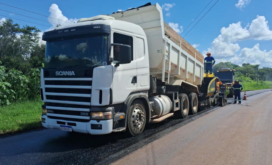 PR-218 serviços de conservação no acesso para Maravilha