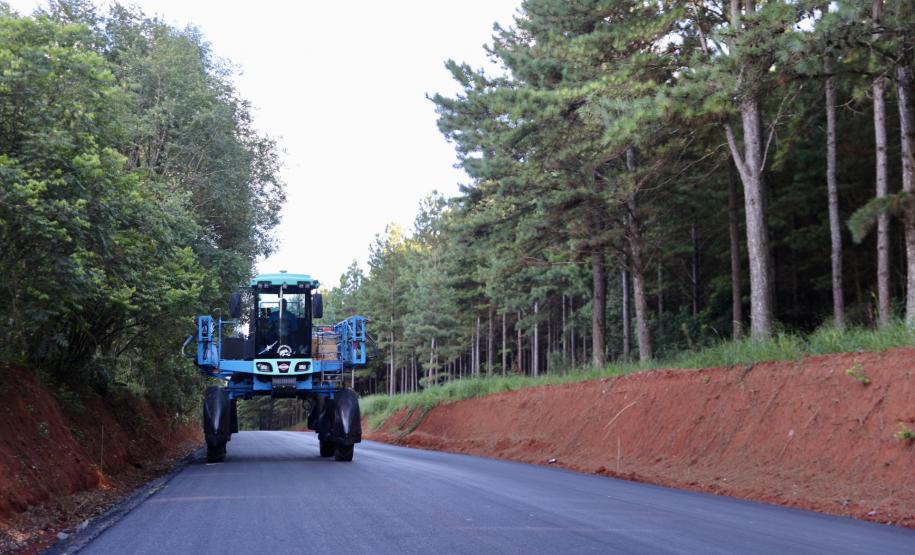 Pavimentação da Estrada da Gruta em Teixeira Soares