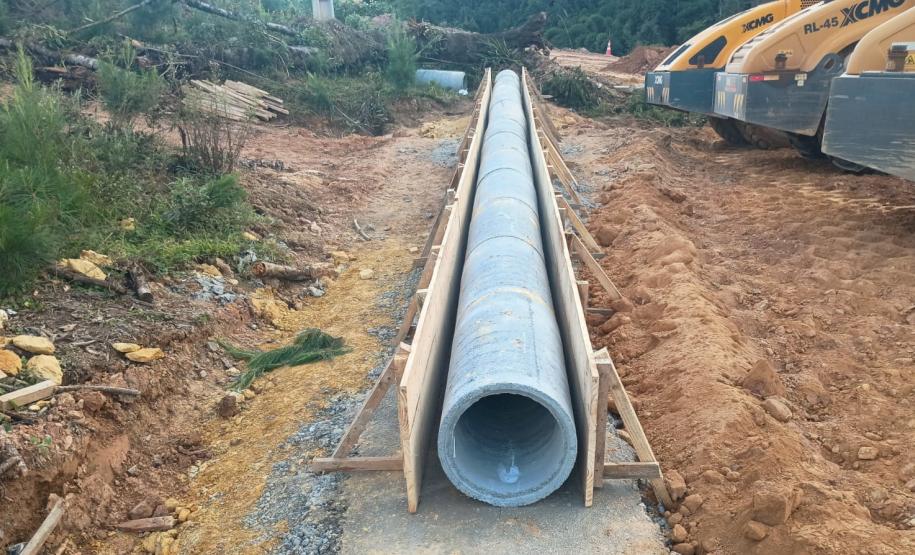 PR-092 em Doutor Ulysses obra de pavimentação