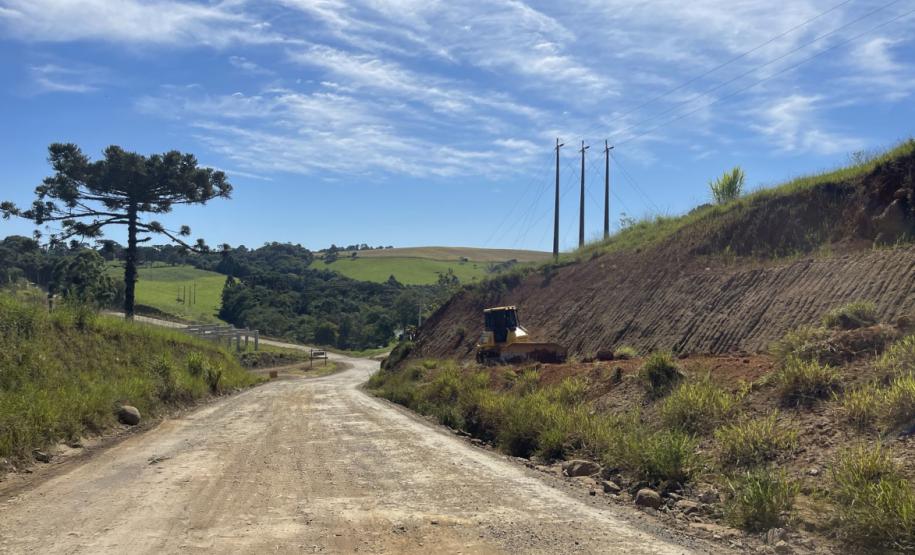 PR-160 serviços iniciais da pavimentação remanescente entre Imbaú e Reserva