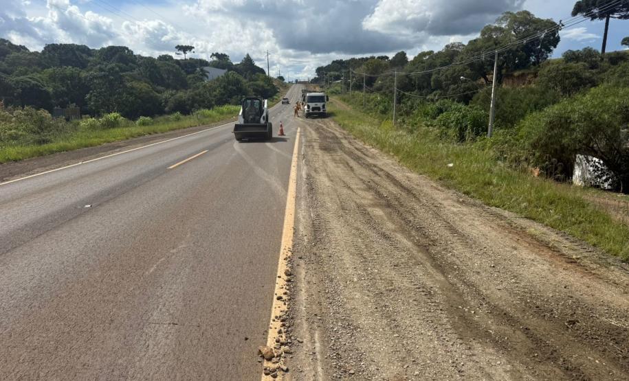 PR-170 recuperação de acostamentos em Pinhão