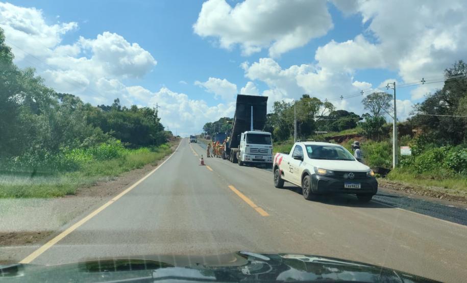 PR-170 recuperação de acostamentos em Pinhão