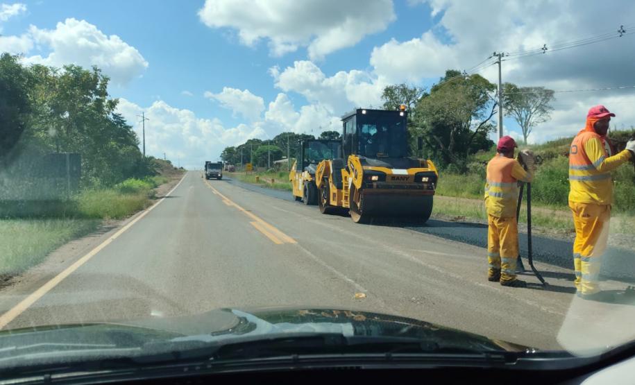 PR-170 recuperação de acostamentos em Pinhão
