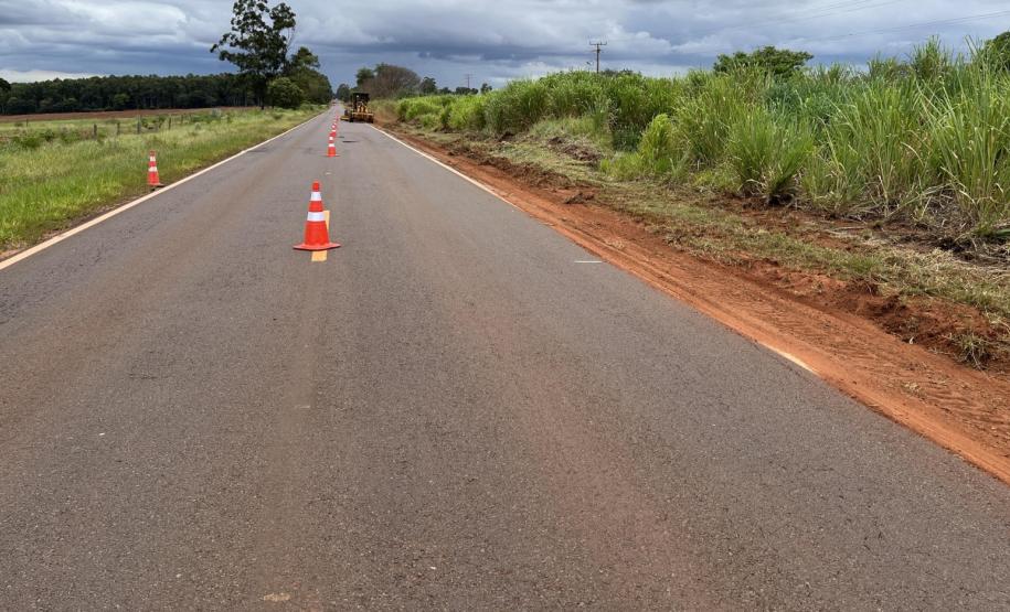 PR-218 desconfinamento lateral de bordo entre Santa Cruz do Monte Castelo e Querência do Norte
