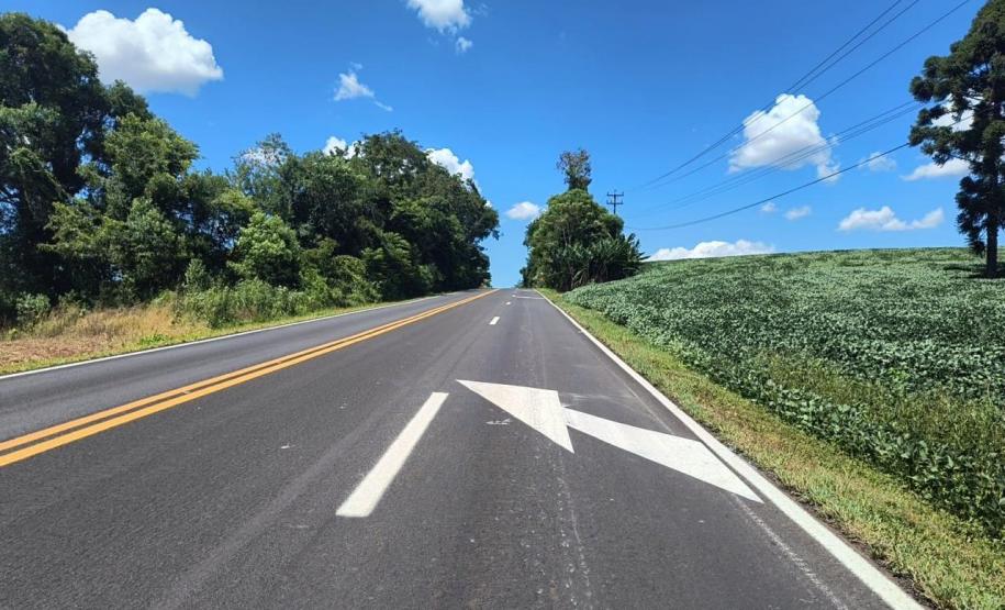 Serviços de reforço da sinalização na PR-566 entre Francisco Beltrão e Itapejara do Oeste