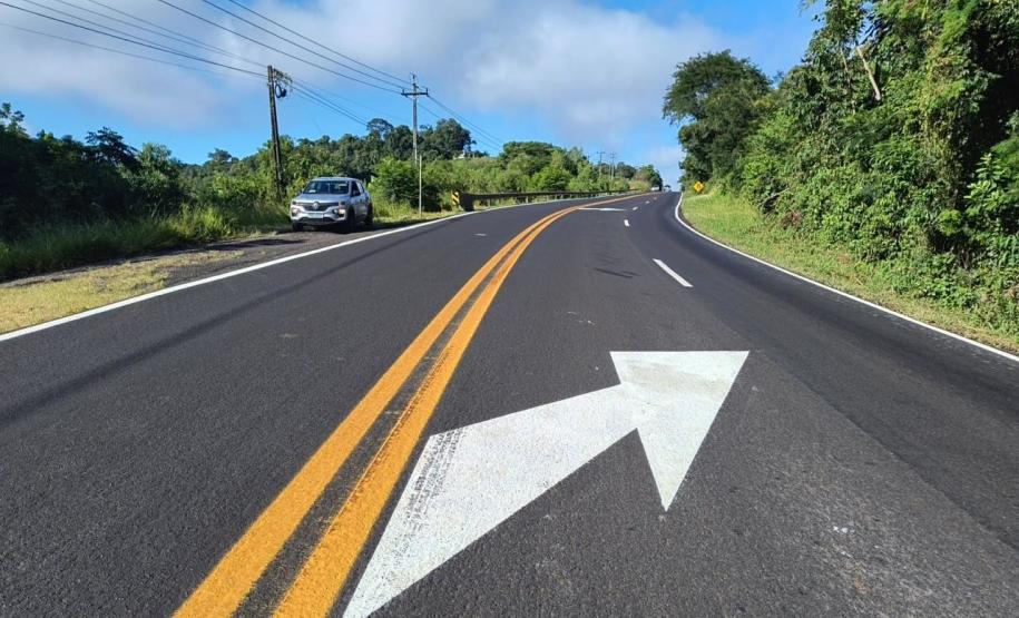 Serviços de reforço da sinalização na PR-566 entre Francisco Beltrão e Itapejara do Oeste