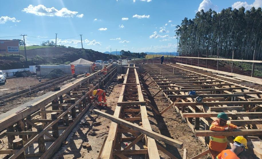 PRC-466 duplicação em concreto entre Pitanga e Turvo - Viaduto PR-456