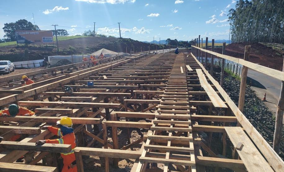 PRC-466 duplicação em concreto entre Pitanga e Turvo - Viaduto PR-456