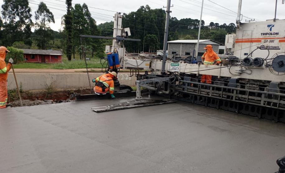 PRC-466 duplicação em concreto entre Pitanga e Turvo - pavimento de concreto