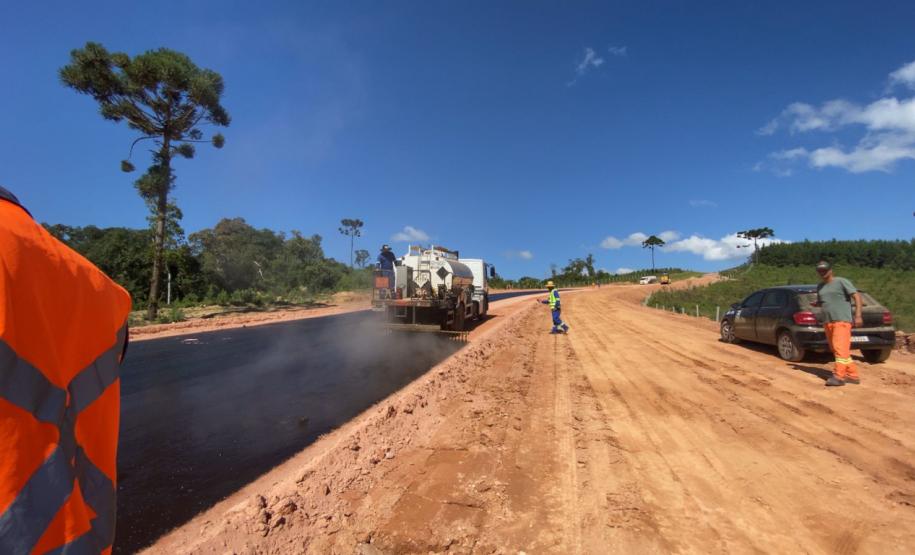 PR-092 Doutor Ulysses execução de solo-cimento