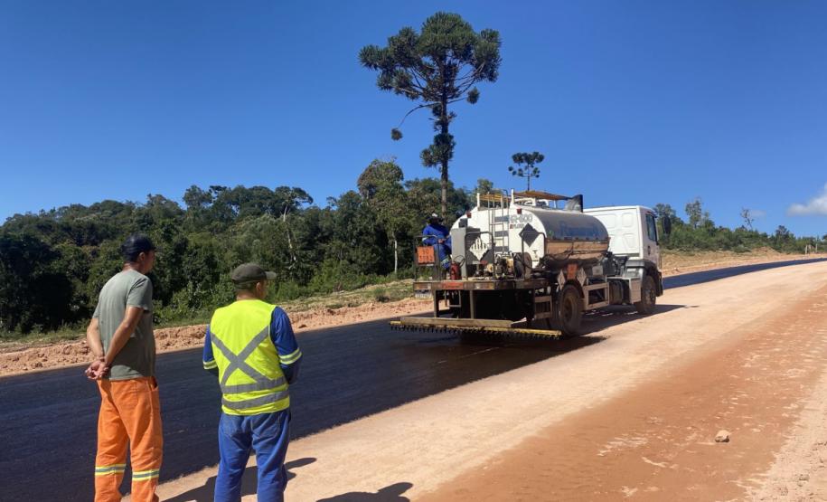 PR-092 Doutor Ulysses execução de solo-cimento