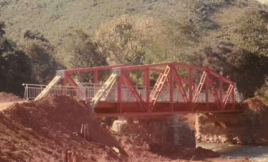 PR-092 passarela sobre o Rio Piedade - foto histórica dos anos 70