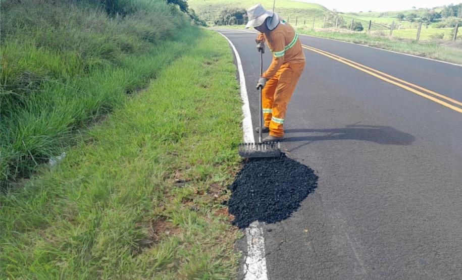 PR-151 entre Ribeirão Claro e a divisa com São Paulo