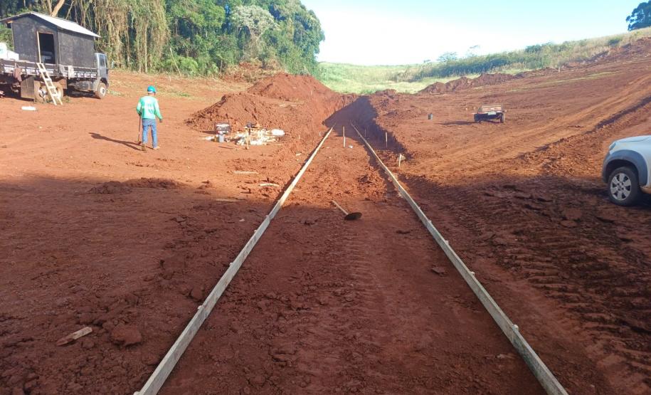 Contorno Noroeste de Pato Branco - construção de bueiro de concreto