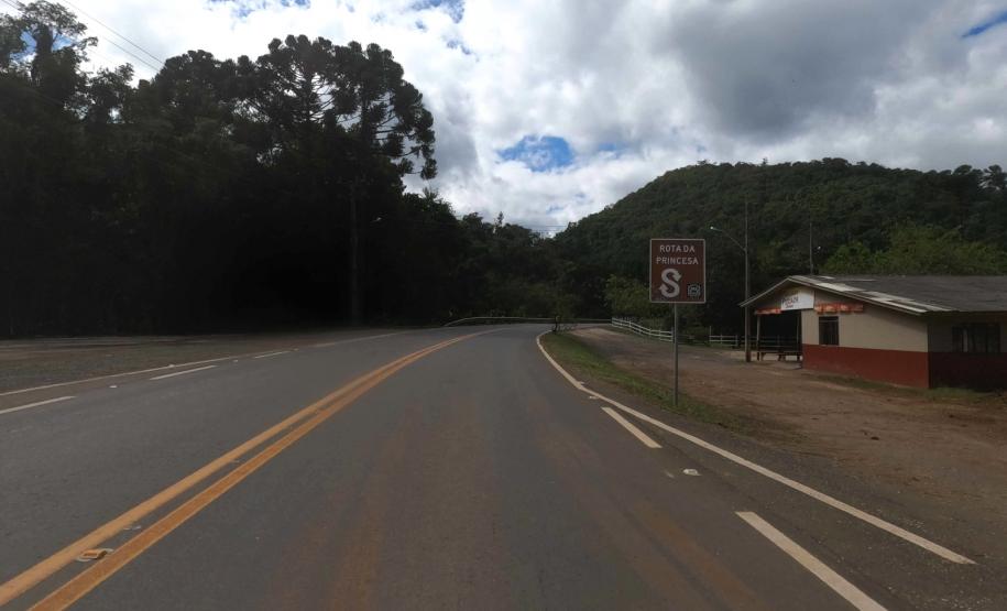 PR-092 trecho de acesso para a passarela