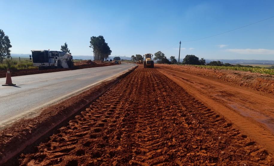 PR-151 entre Ponta Grossa e Palmeira - terraplenagem