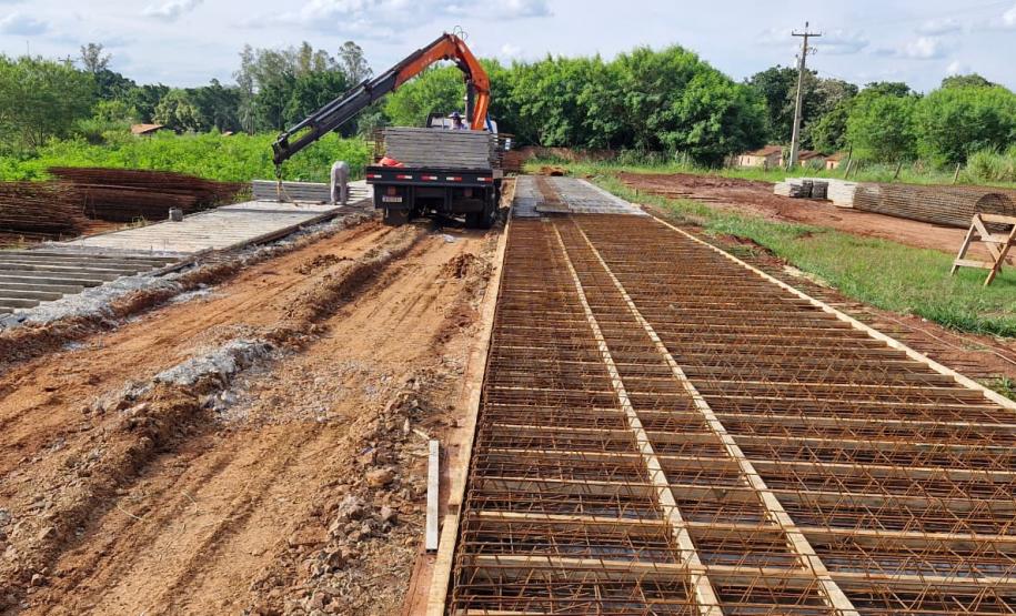 PR-498 nova ponte sobre o Rio Ivaí entre São Carlos do Ivaí e Japurá - fabricação de peças