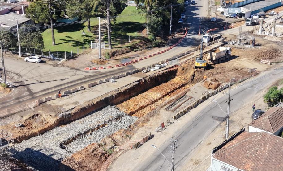 PR-151 novo viaduto em Palmeira