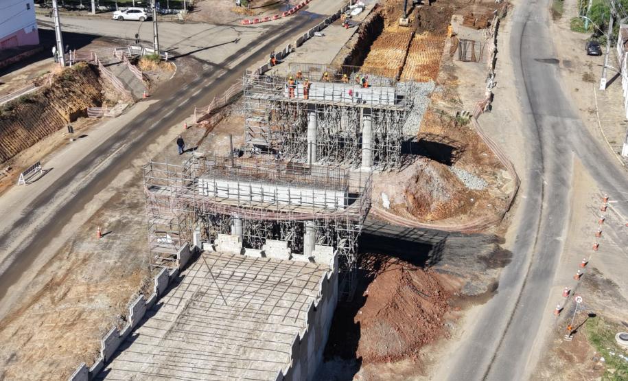 PR-151 novo viaduto em Palmeira