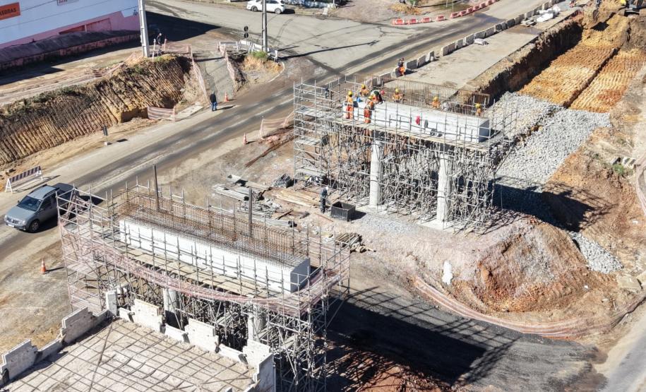 PR-151 novo viaduto em Palmeira