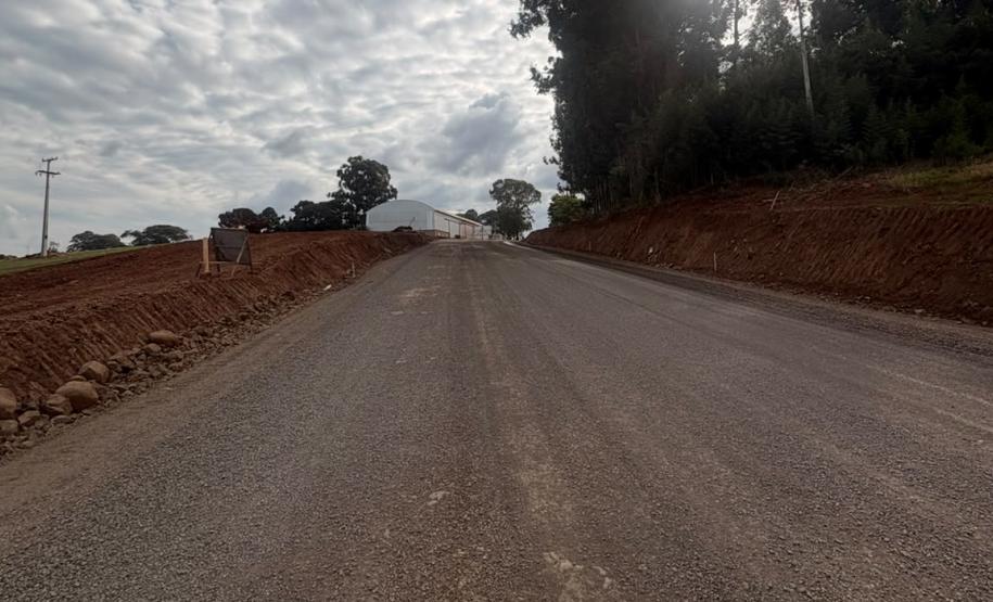 PR-239 pavimentação entre Mato Rico e Roncador - terraplenagem