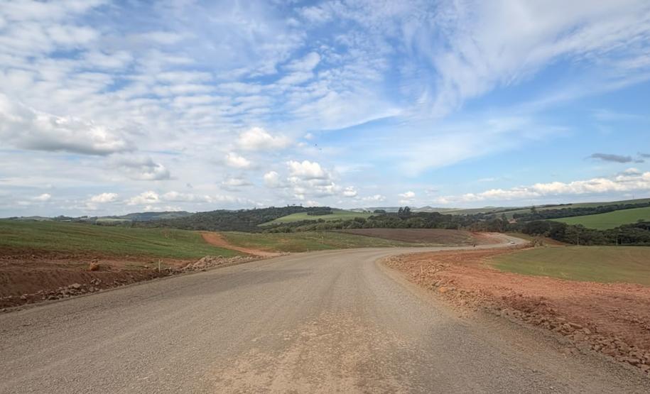 PR-239 pavimentação entre Mato Rico e Roncador - terraplenagem