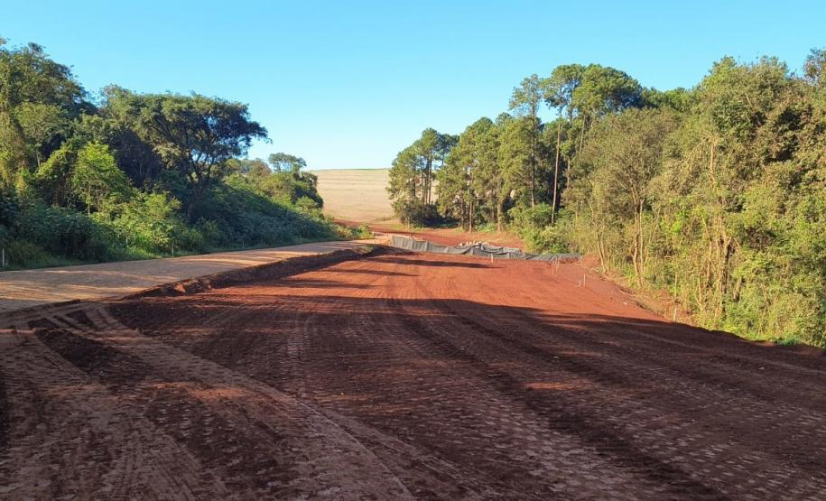 PR-239 pavimentação entre Mato Rico e Roncador - terraplenagem