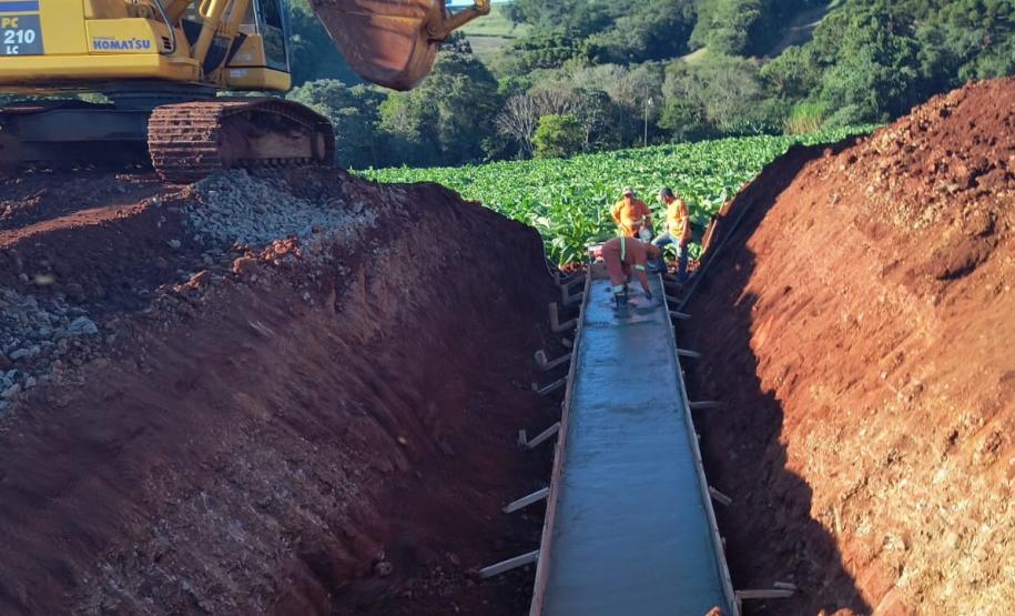 PR-239 pavimentação entre Mato Rico e Roncador - sistema de drenagem de águas