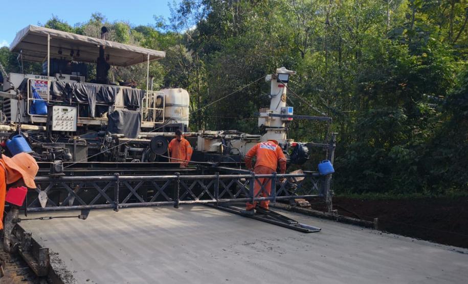 PR-460 e PRC-487 whitetopping Pitanga Nova Tebas - concretadora