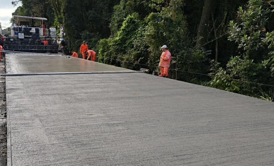 PR-460 e PRC-487 whitetopping Pitanga Nova Tebas - concretadora