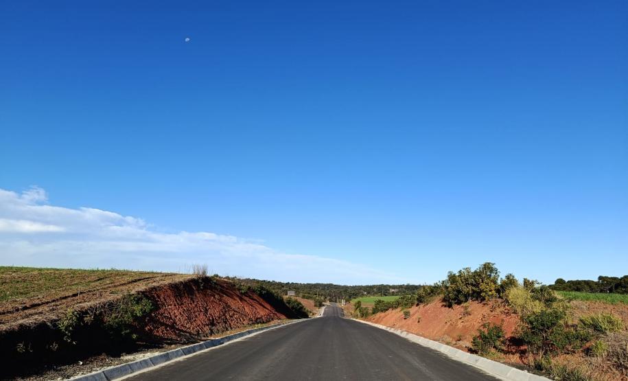 PR-090 obra de pavimentação em Rebouças