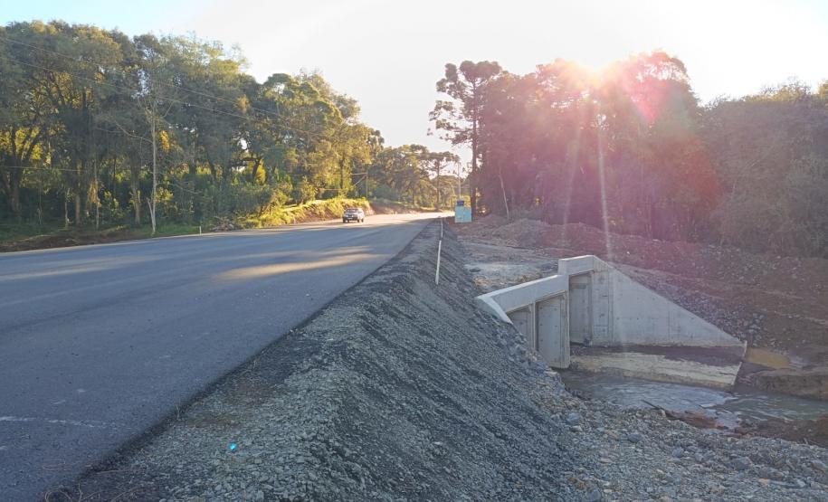 PR-090 obra de pavimentação em Rebouças