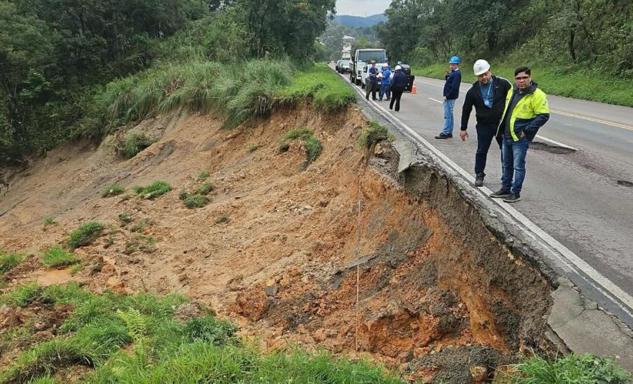 Rodovia dos Minérios - erosão no km 19