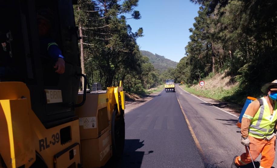 Rodovia entre Bituruna e General Carneiro tem sistema pare-e-siga