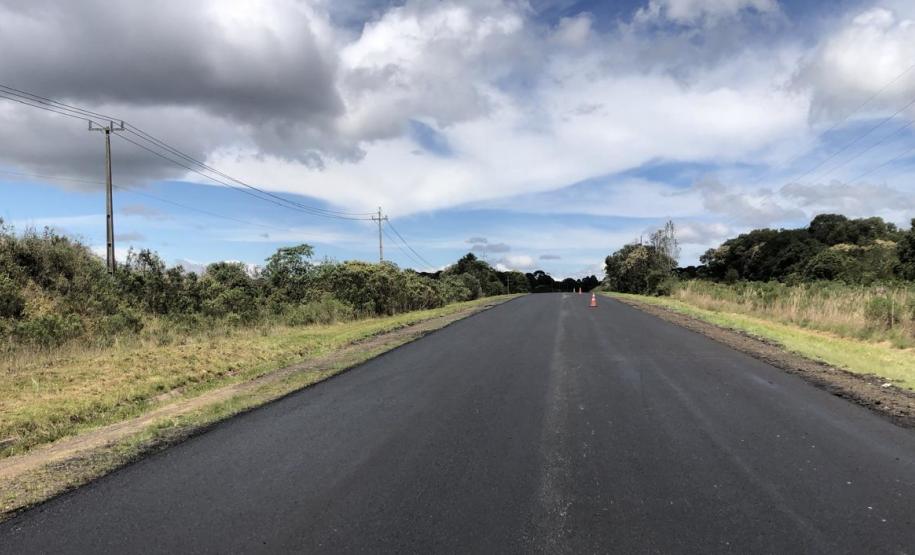Serviços de conservação na PR-170 em Pinhão