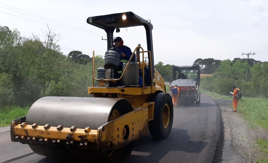 PR-427 serviços de conservação entre Campo do Tenente e a Lapa