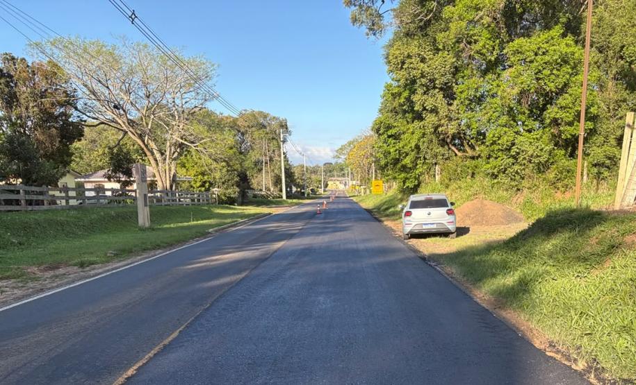 Serviços de conservação na PR-438 entre Ponta Grossa e Fernandes Pinheiro