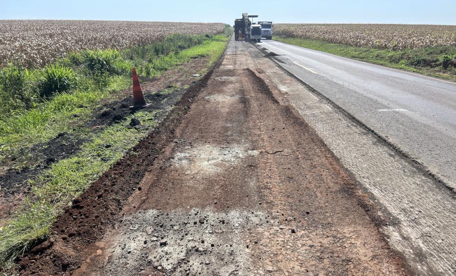 PR-554 entre Presidente Castelo Branco e São Jorge do Ivaí tem operação pare-e-siga