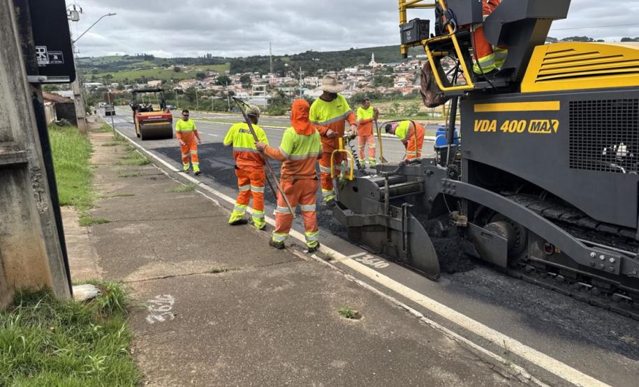 DER/PR tem serviços em andamento em rodovia de Pinhalão