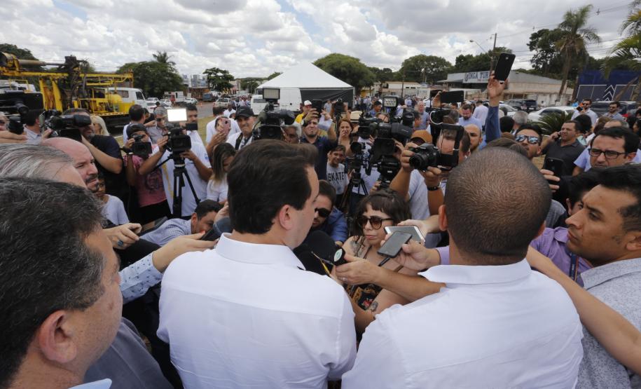 O governador Carlos Massa Ratinho Junior autoriza o início das obras de recuperação do Contorno Sul de Maringá (Noroeste). A obra será feita com recursos do Governo do Estado.  -  Maringá, 06/02/2019  -  Foto: Arnaldo Alves/ANPr