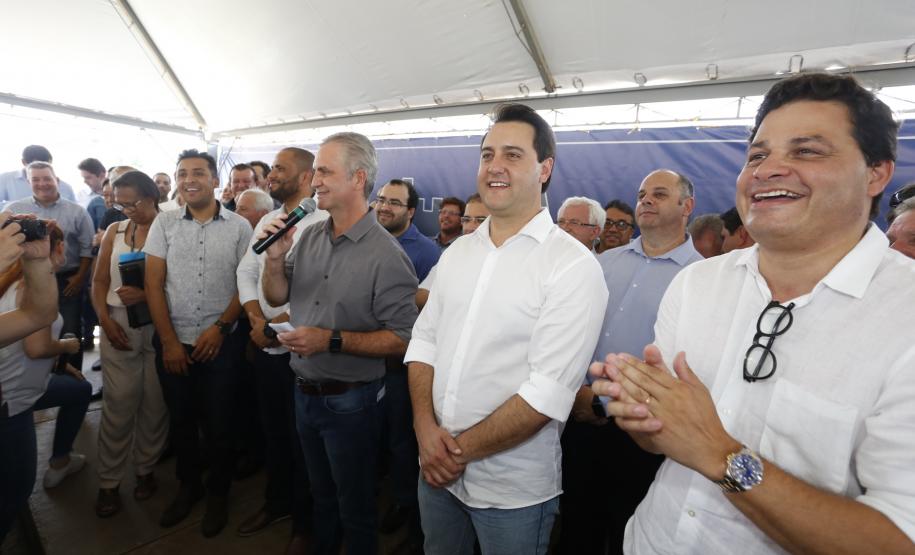 O governador Carlos Massa Ratinho Junior autoriza o início das obras de recuperação do Contorno Sul de Maringá (Noroeste). A obra será feita com recursos do Governo do Estado.  -  Maringá, 06/02/2019  -  Foto: Arnaldo Alves/ANPr