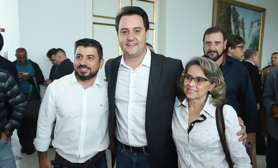 Governador Carlos Massa Ratinho Júnior dá posse ao secretário de Estado da Infrestrurura e Logística, Sandro Alex, e ao diretor do Departamento de Estradas e Rodagem (DER), João Alfredo zampieri - Curitiba, 13/02/2019 - Foto: Rodrigo Félix Leal/ANPr