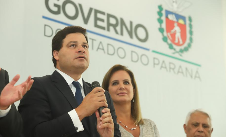 Governador Carlos Massa Ratinho Júnior dá posse ao secretário de Estado da Infrestrurura e Logística, Sandro Alex, e ao diretor do Departamento de Estradas e Rodagem (DER), João Alfredo zampieri - Curitiba, 13/02/2019 - Foto: Rodrigo Félix Leal/ANPr