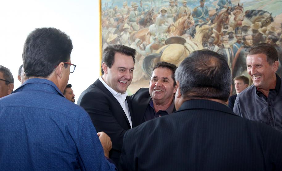 Governador Carlos Massa Ratinho Júnior dá posse ao secretário de Estado da Infrestrurura e Logística, Sandro Alex, e ao diretor do Departamento de Estradas e Rodagem (DER), João Alfredo zampieri  -  Curitiba, 13/02/2019  -  Foto: Jaelson Lucas/ANPr