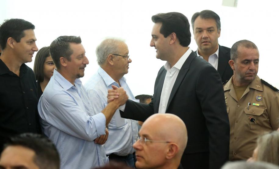 Governador Carlos Massa Ratinho Júnior dá posse ao secretário de Estado da Infrestrurura e Logística, Sandro Alex, e ao diretor do Departamento de Estradas e Rodagem (DER), João Alfredo zampieri  -  Curitiba, 13/02/2019  -  Foto: Jaelson Lucas/ANPr