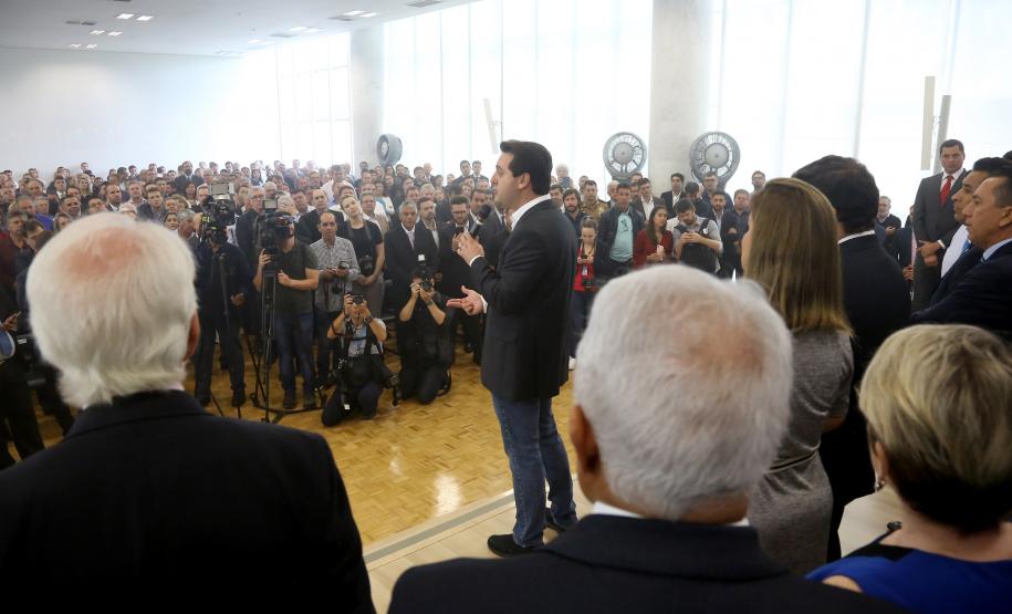 Governador Carlos Massa Ratinho Júnior dá posse ao secretário de Estado da Infrestrurura e Logística, Sandro Alex, e ao diretor do Departamento de Estradas e Rodagem (DER), João Alfredo zampieri  -  Curitiba, 13/02/2019  -  Foto: Jaelson Lucas/ANPr