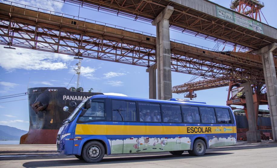 Alunos visitam Porto .  -  Paranaguá, 14/03/2019  -  Foto:Claudio Neves/ Divulgação APPA