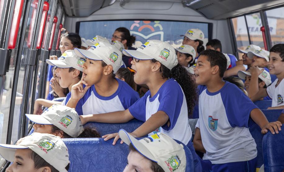 Alunos visitam Porto .  -  Paranaguá, 14/03/2019  -  Foto:Claudio Neves/ Divulgação APPA